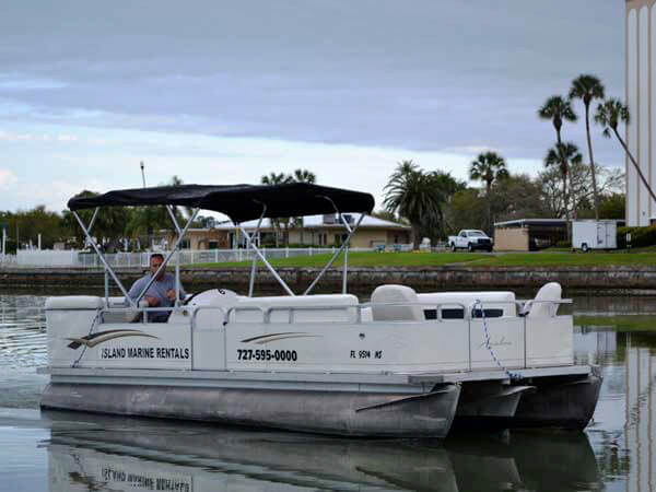 IMR 22 Avalon Catalina Tri-Toon Boat 5